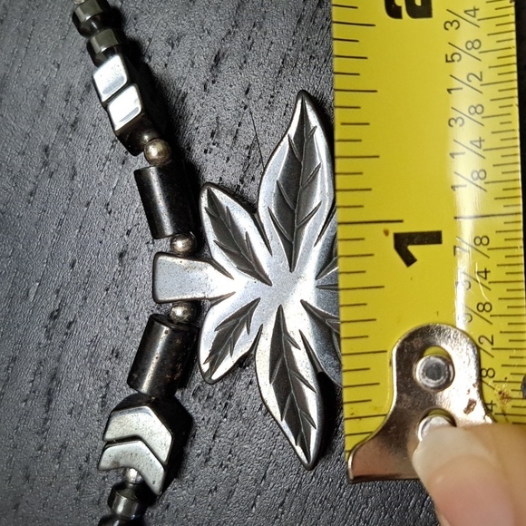 Hematite Weed Pot Leaf Necklace with Barrel Closure - Picture 9 of 9